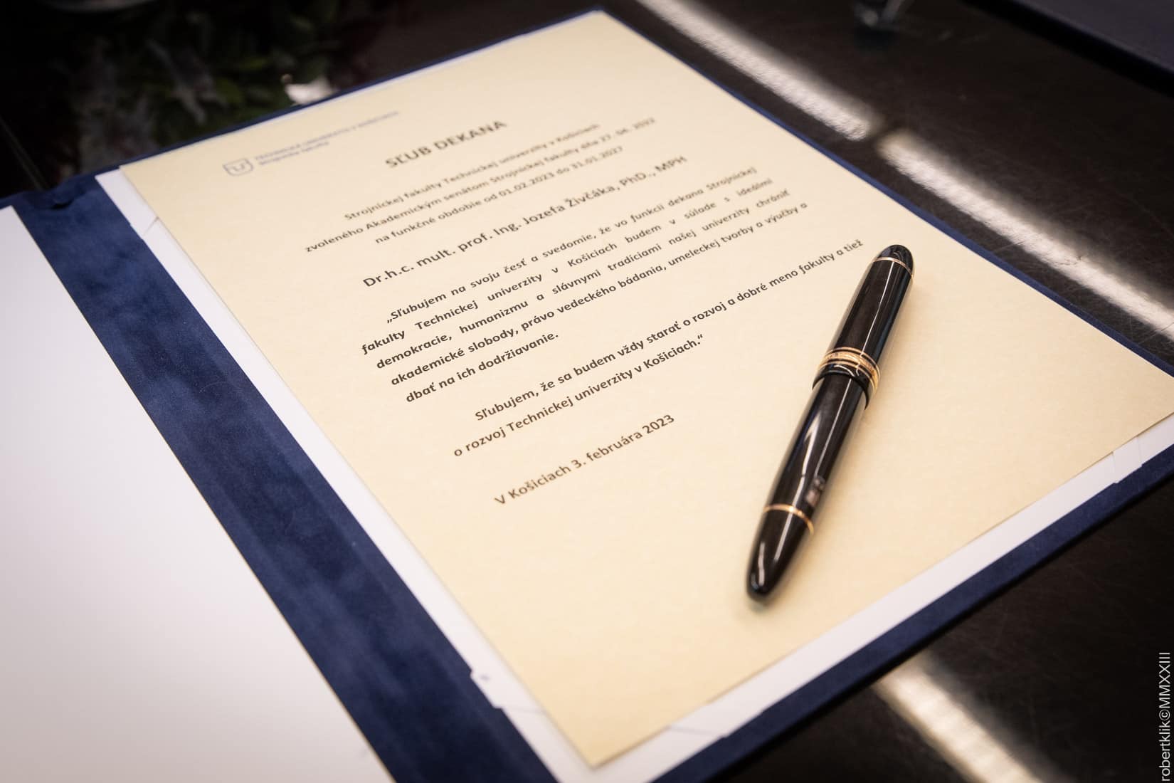 Inauguracia dekana dekret