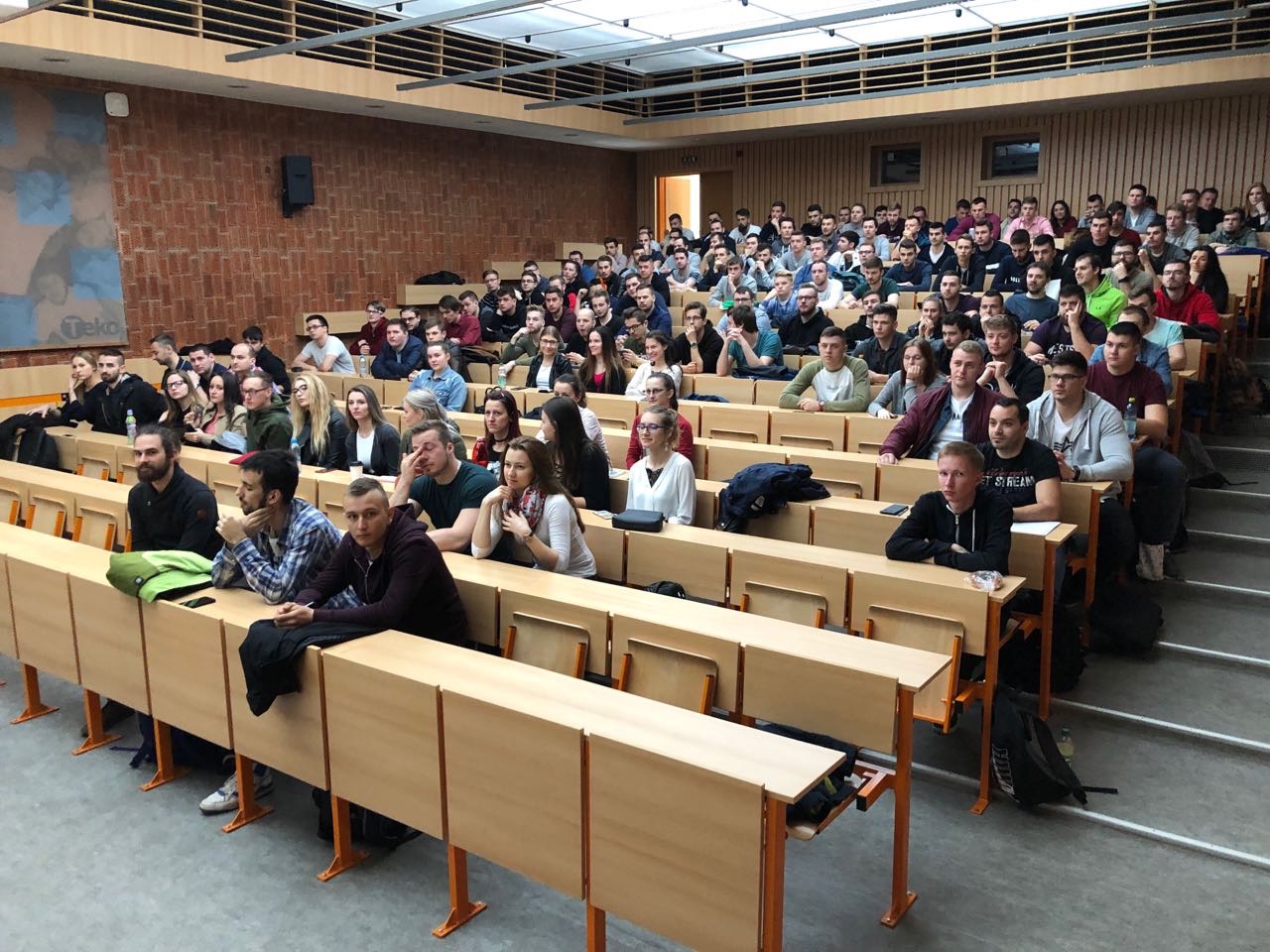 2019 04 18 11.22.58 1 1